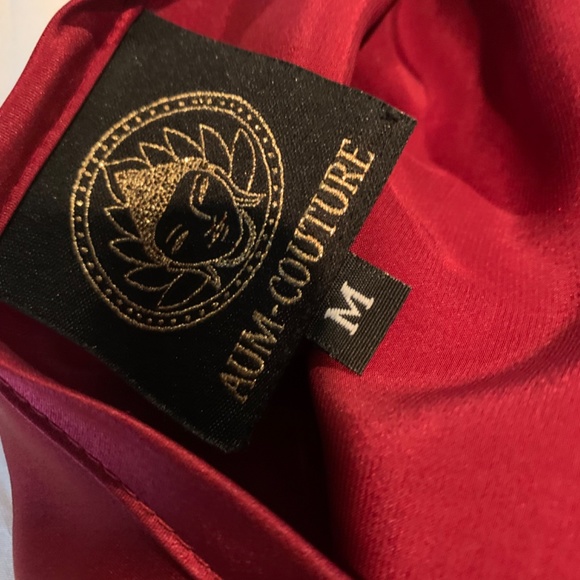 AUM- COUTURE Dress - Picture 2 of 4